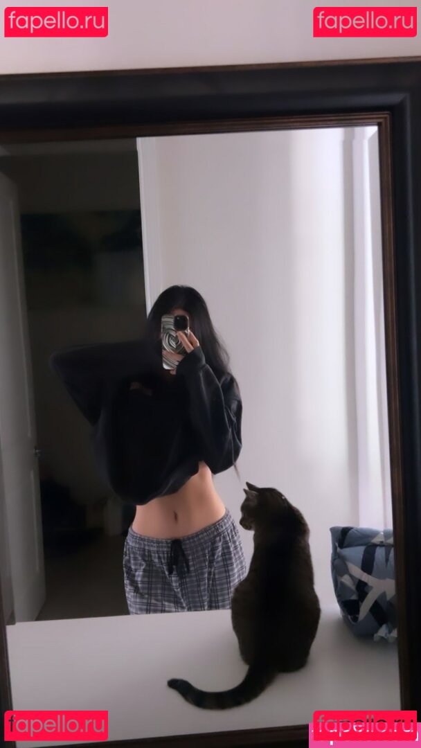 hystqrical / koemi / koemistudio / koemiyaa Onlyfans Photo Gallery 