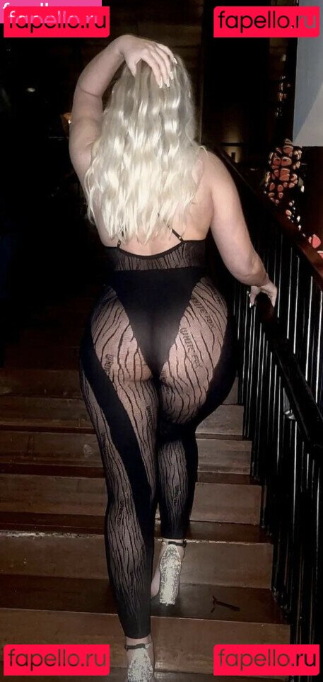 hallie pollack / hallie_da_blonde Onlyfans Photo Gallery 