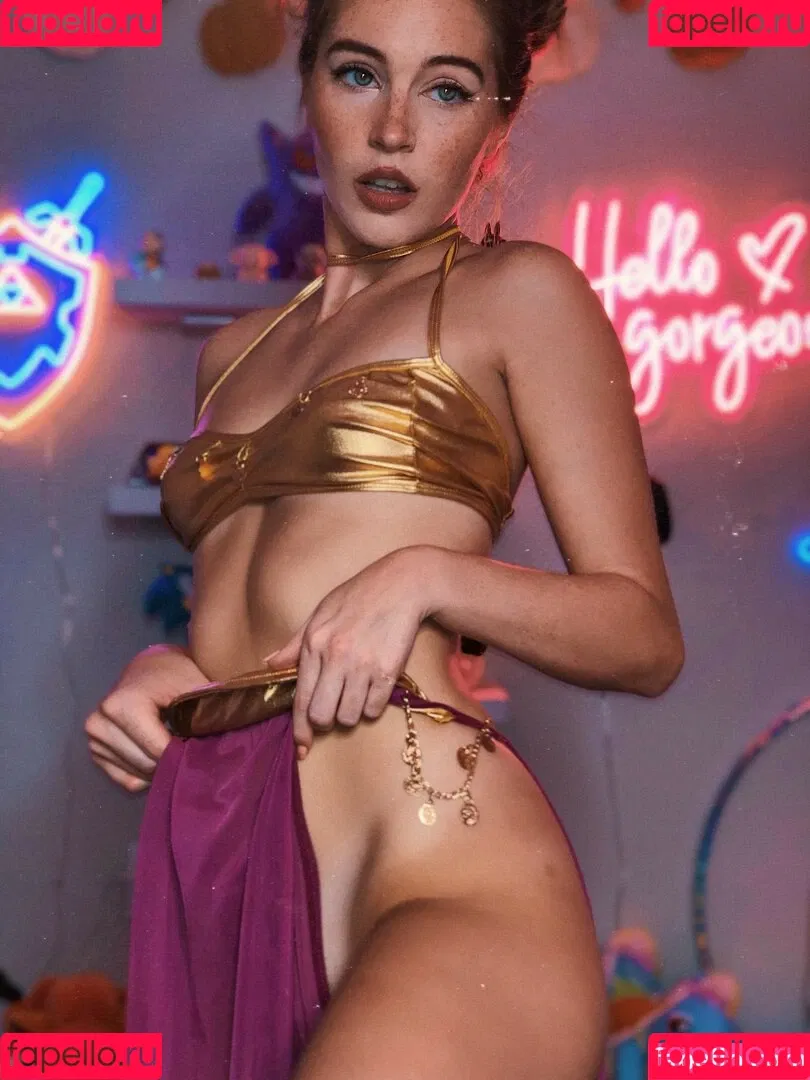 danielleboker Onlyfans Photo Gallery 