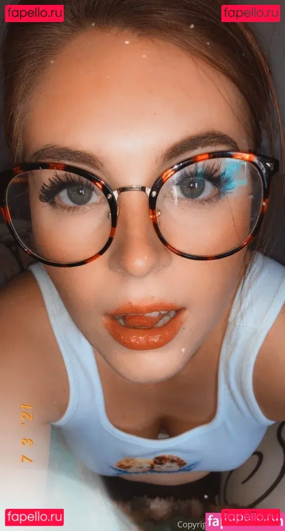 danielleboker Onlyfans Photo Gallery 