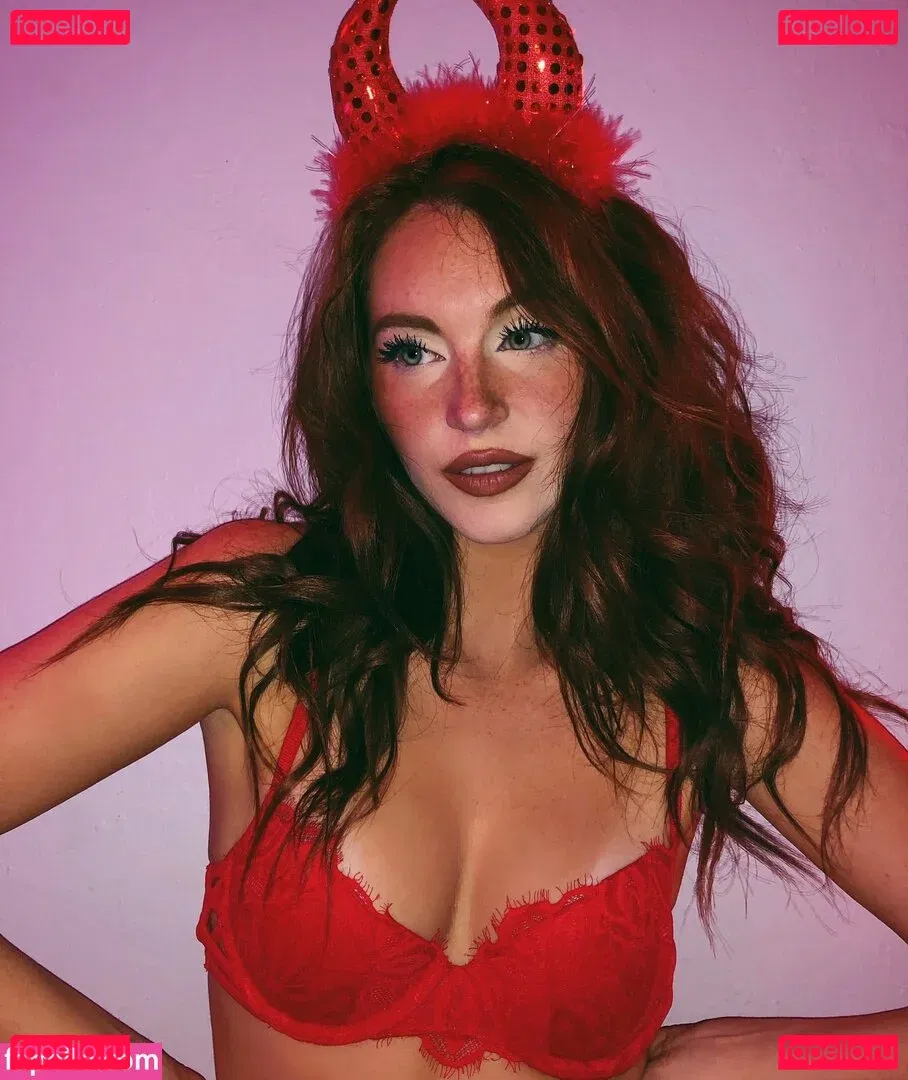 danielleboker Onlyfans Photo Gallery 