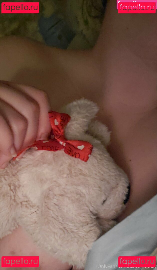 lilac._and._lily / lilacandholly Onlyfans Photo Gallery 