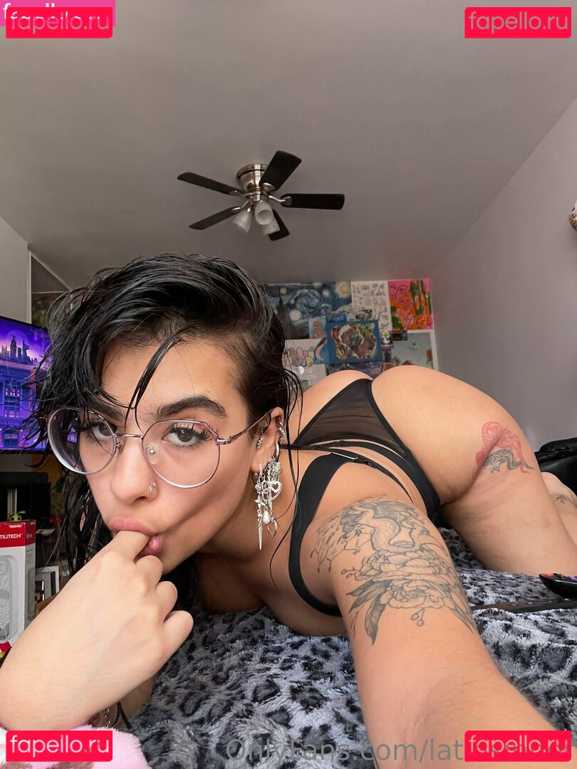 latinsinner / yyamilaa Onlyfans Photo Gallery 