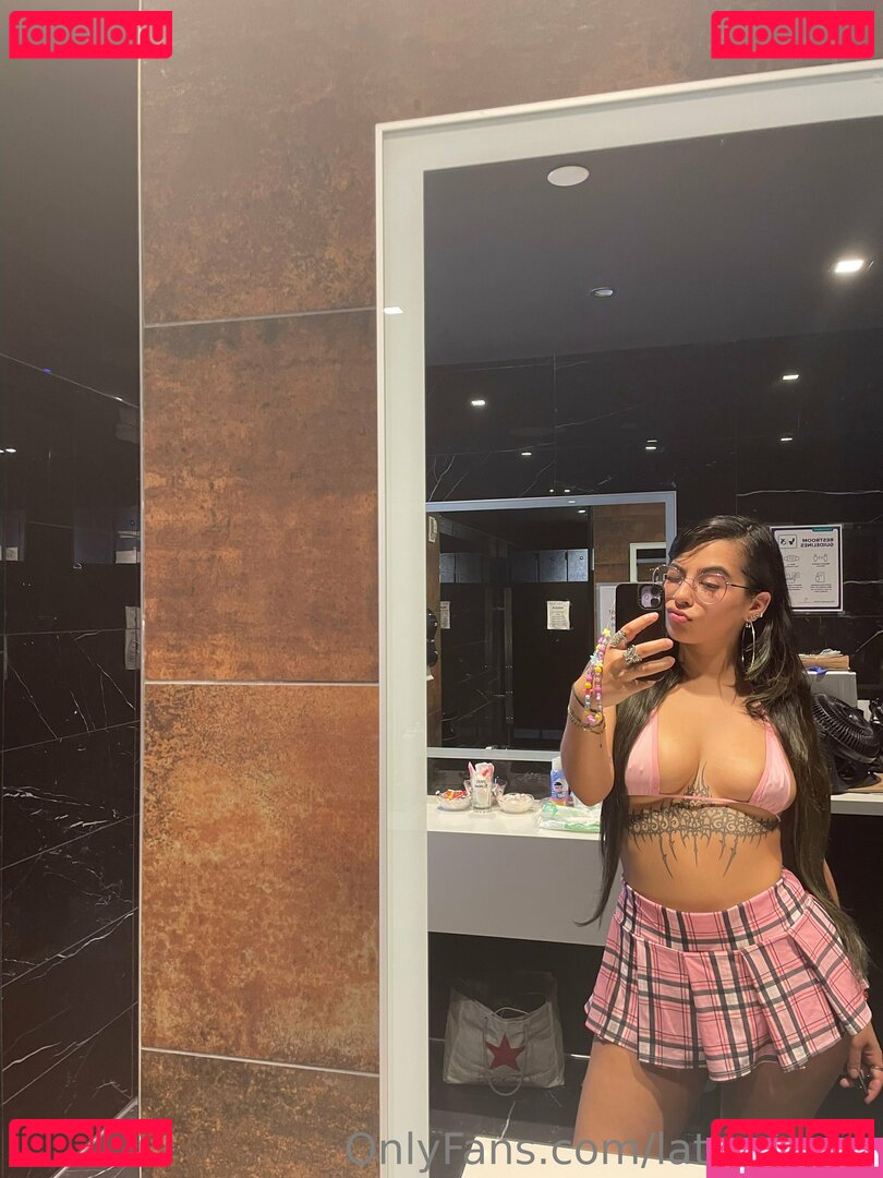 latinsinner / yyamilaa Onlyfans Photo Gallery 