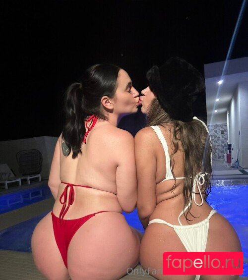 Olivia Knight / lookingformates / oliviaknighttt Nude Onlyfans Photo 26