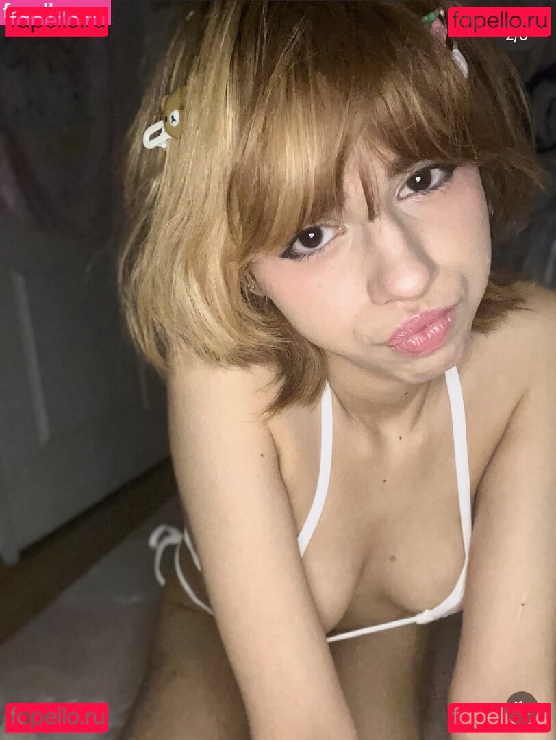 Miryichka / glory_marichka Onlyfans Photo Gallery 