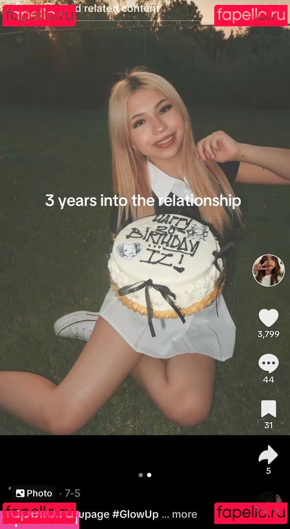 Izzy Rivas / imlizarey / izz1.r / lizaflwrs Onlyfans Photo Gallery 