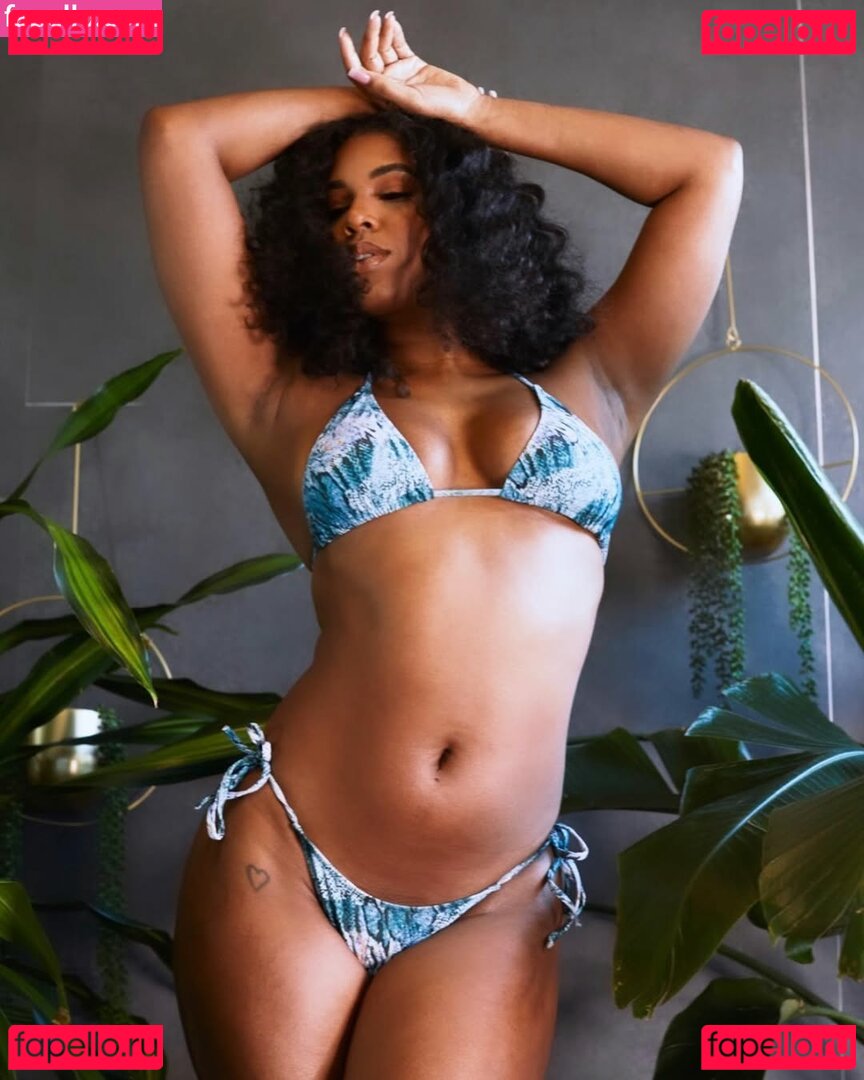 Yasmeen Kearra / yaskearra / yasmeen.kearra Nude Onlyfans Photo 72
