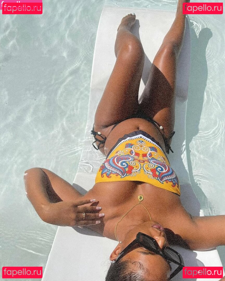 Yasmeen Kearra / yaskearra / yasmeen.kearra Nude Onlyfans Photo 63