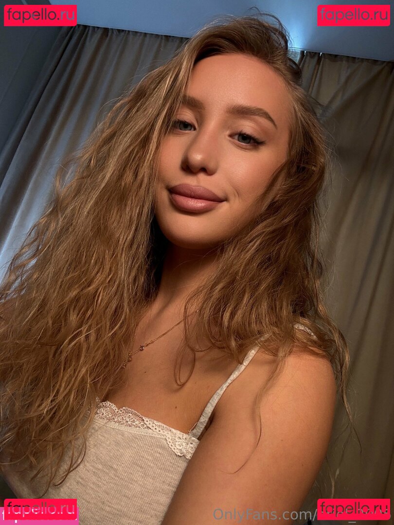 ariel_2005 / viga.marce Onlyfans Photo Gallery 