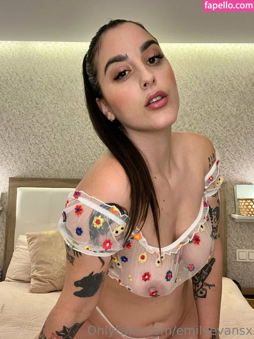 emilyevansx Onlyfans Photo Gallery 