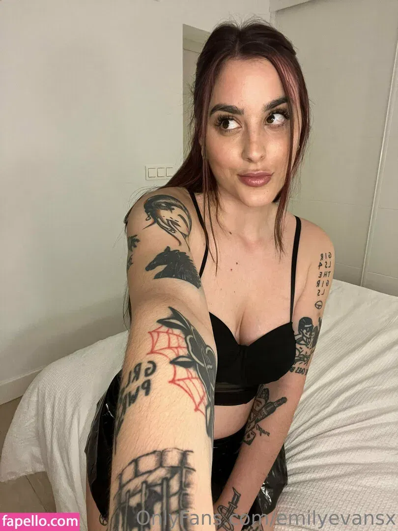 emilyevansx Onlyfans Photo Gallery 