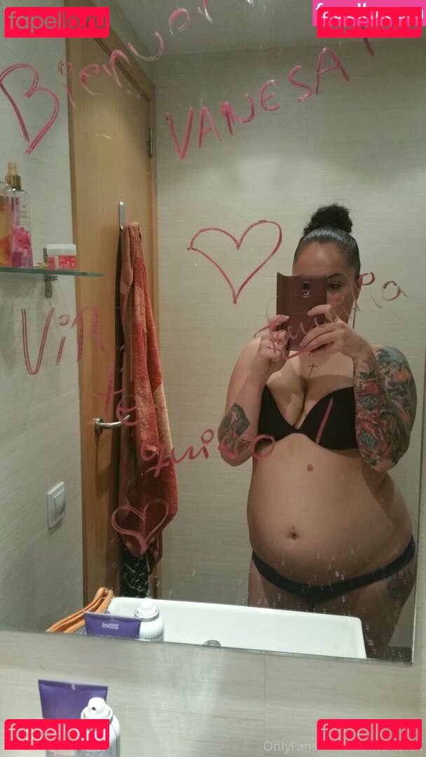 carmenlafox / givemecream Onlyfans Photo Gallery 