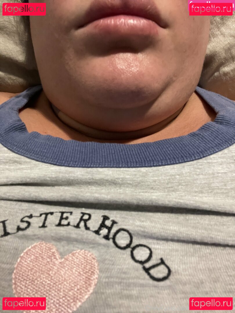 carmenlafox / givemecream Onlyfans Photo Gallery 