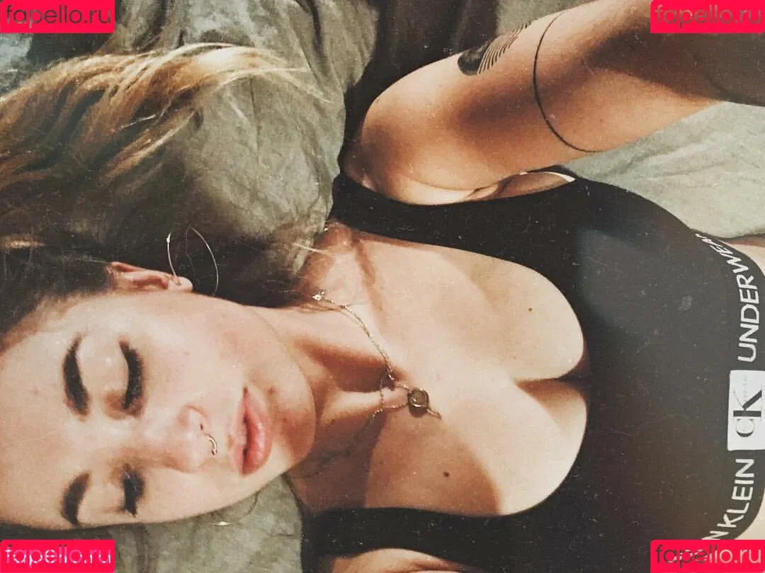 Sophieandjune Onlyfans Photo Gallery 