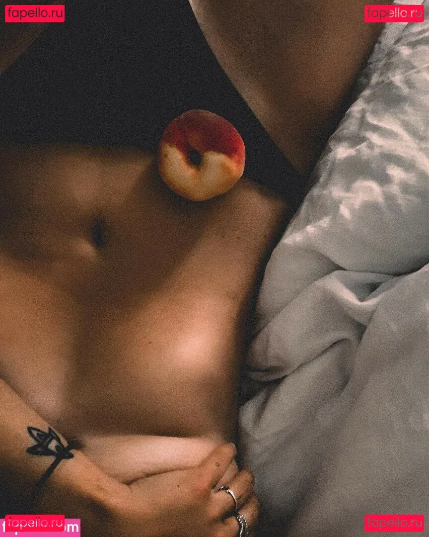 Sophieandjune Onlyfans Photo Gallery 