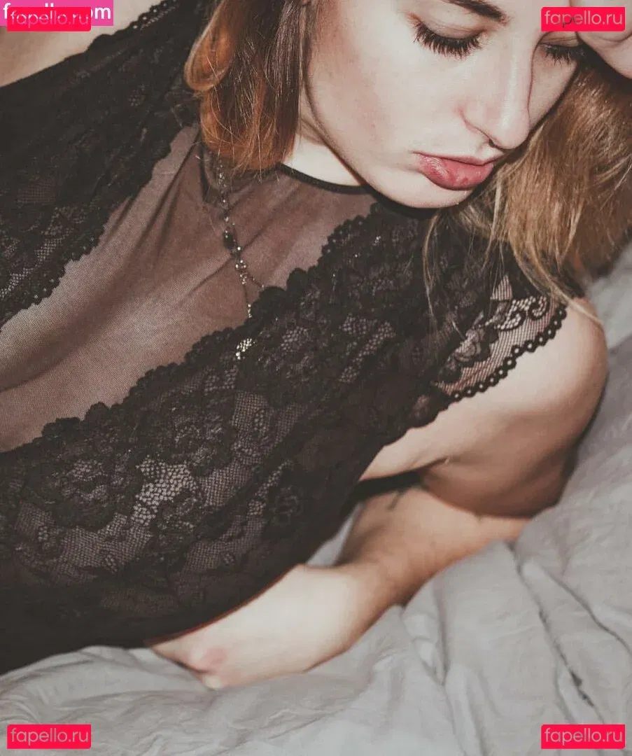 Sophieandjune Onlyfans Photo Gallery 