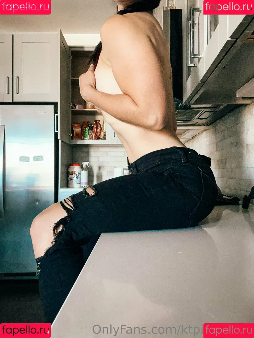 ktpineapple Onlyfans Photo Gallery 