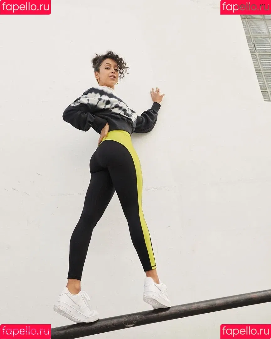 Liza Koshy Onlyfans Photo Gallery 