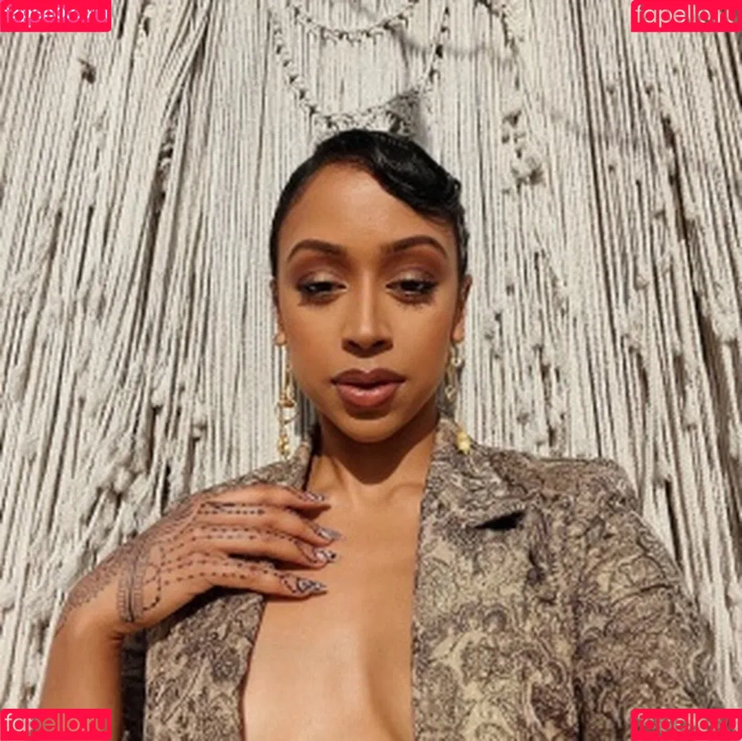 Liza Koshy Onlyfans Photo Gallery 