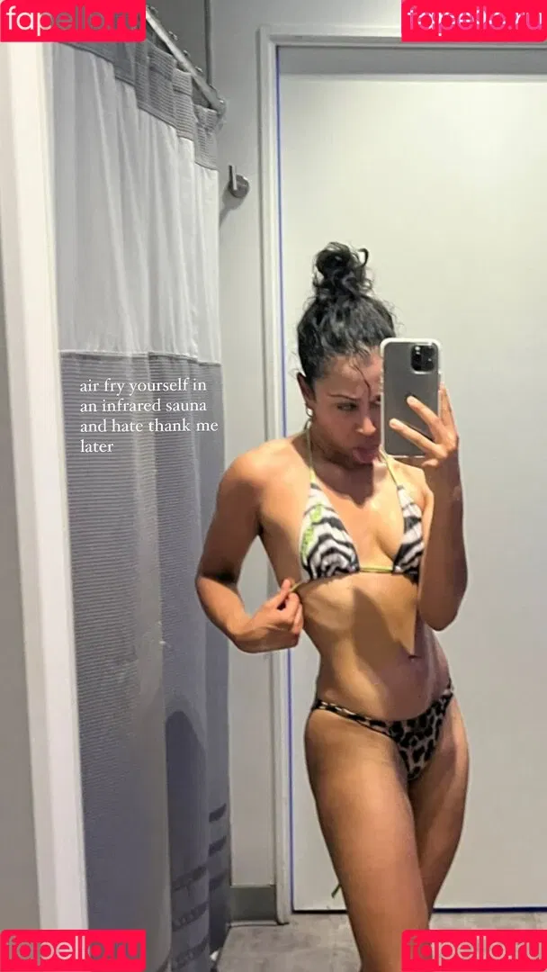 Liza Koshy Onlyfans Photo Gallery 