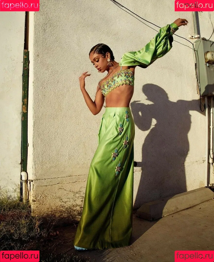 Liza Koshy Onlyfans Photo Gallery 