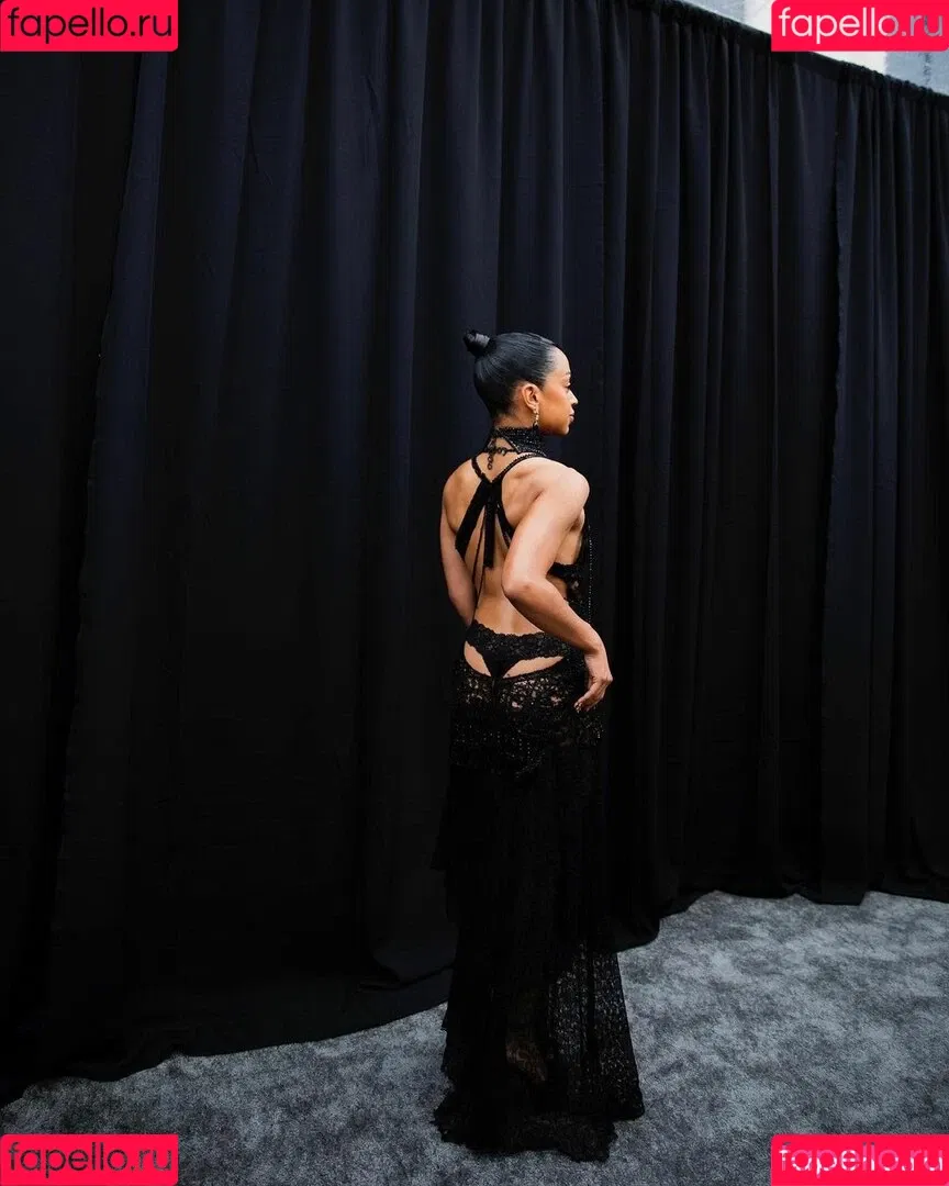 Liza Koshy Onlyfans Photo Gallery 
