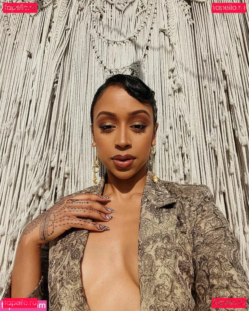 Liza Koshy Onlyfans Photo Gallery 