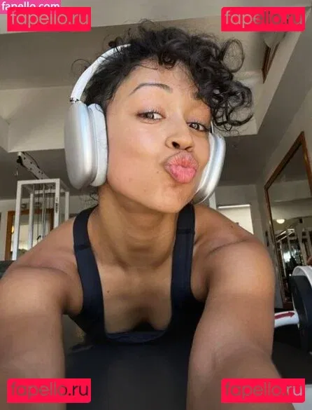 Liza Koshy Onlyfans Photo Gallery 