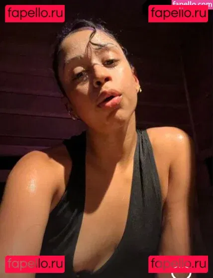 Liza Koshy Onlyfans Photo Gallery 