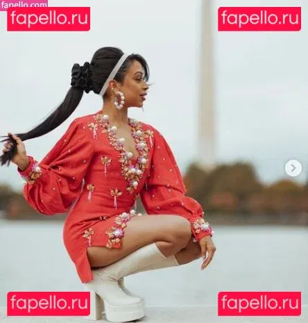 Liza Koshy Onlyfans Photo Gallery 