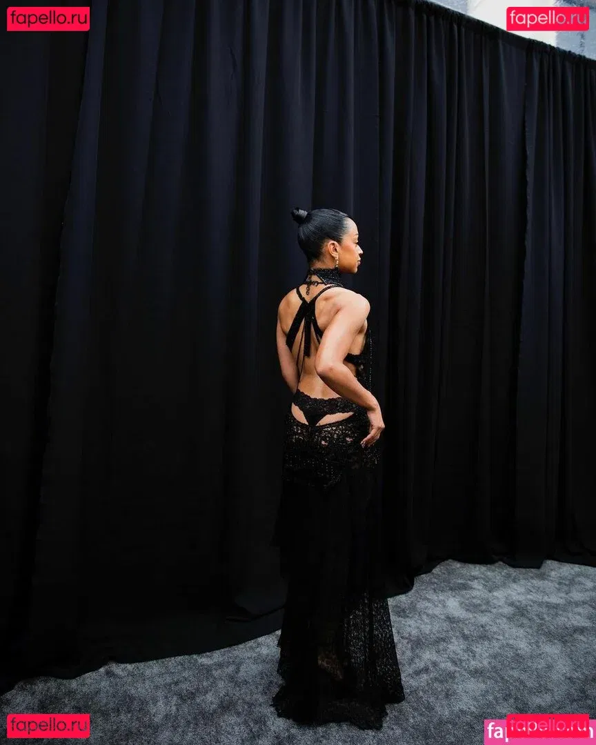 Liza Koshy Onlyfans Photo Gallery 