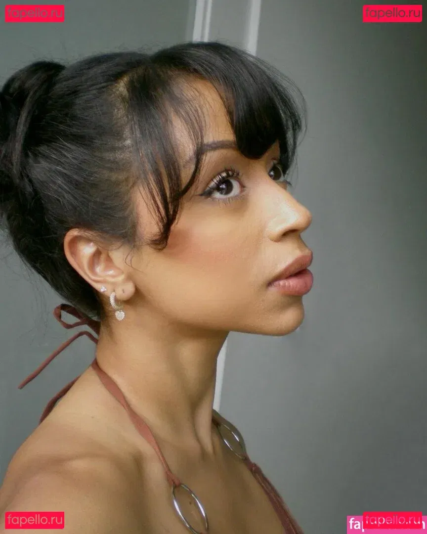 Liza Koshy Onlyfans Photo Gallery 