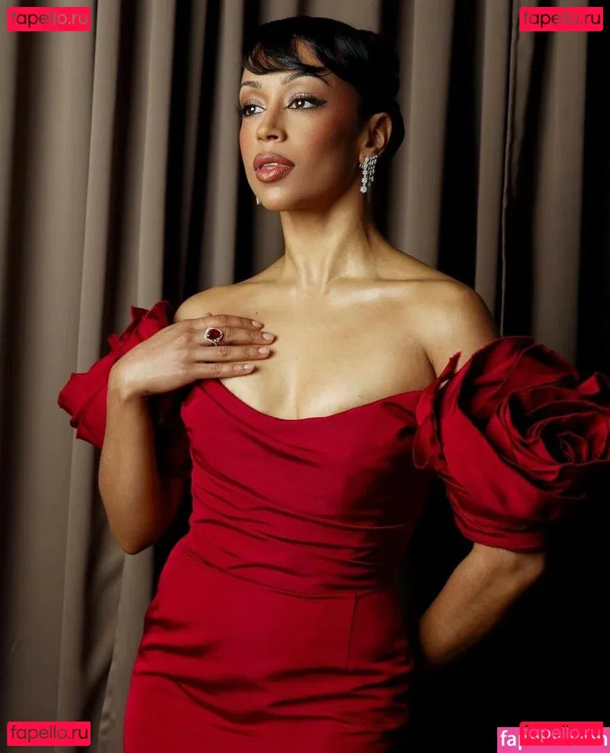 Liza Koshy Onlyfans Photo Gallery 