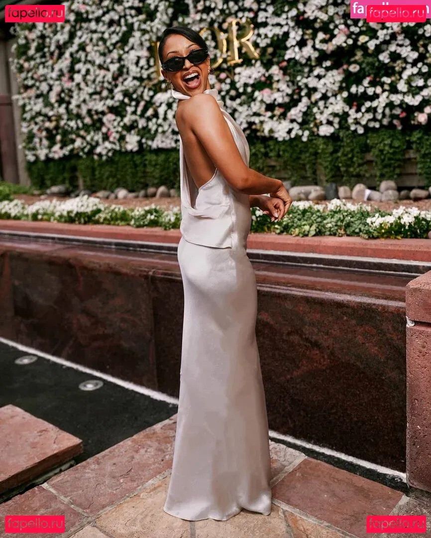 Liza Koshy Onlyfans Photo Gallery 