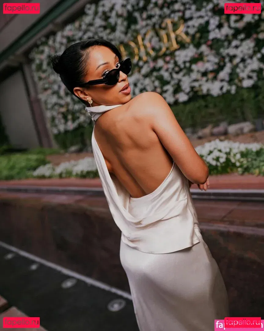 Liza Koshy Onlyfans Photo Gallery 