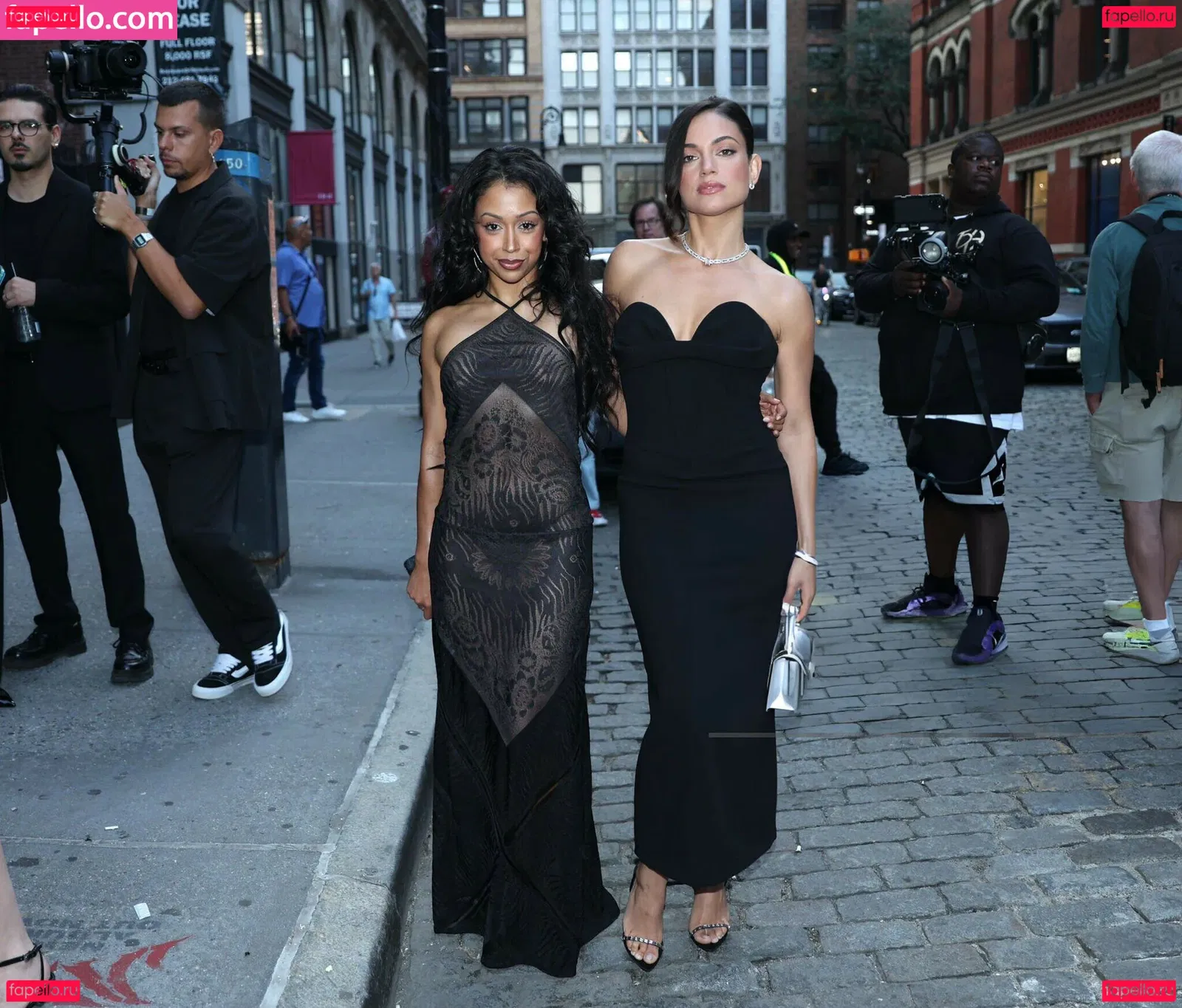 Liza Koshy Onlyfans Photo Gallery 