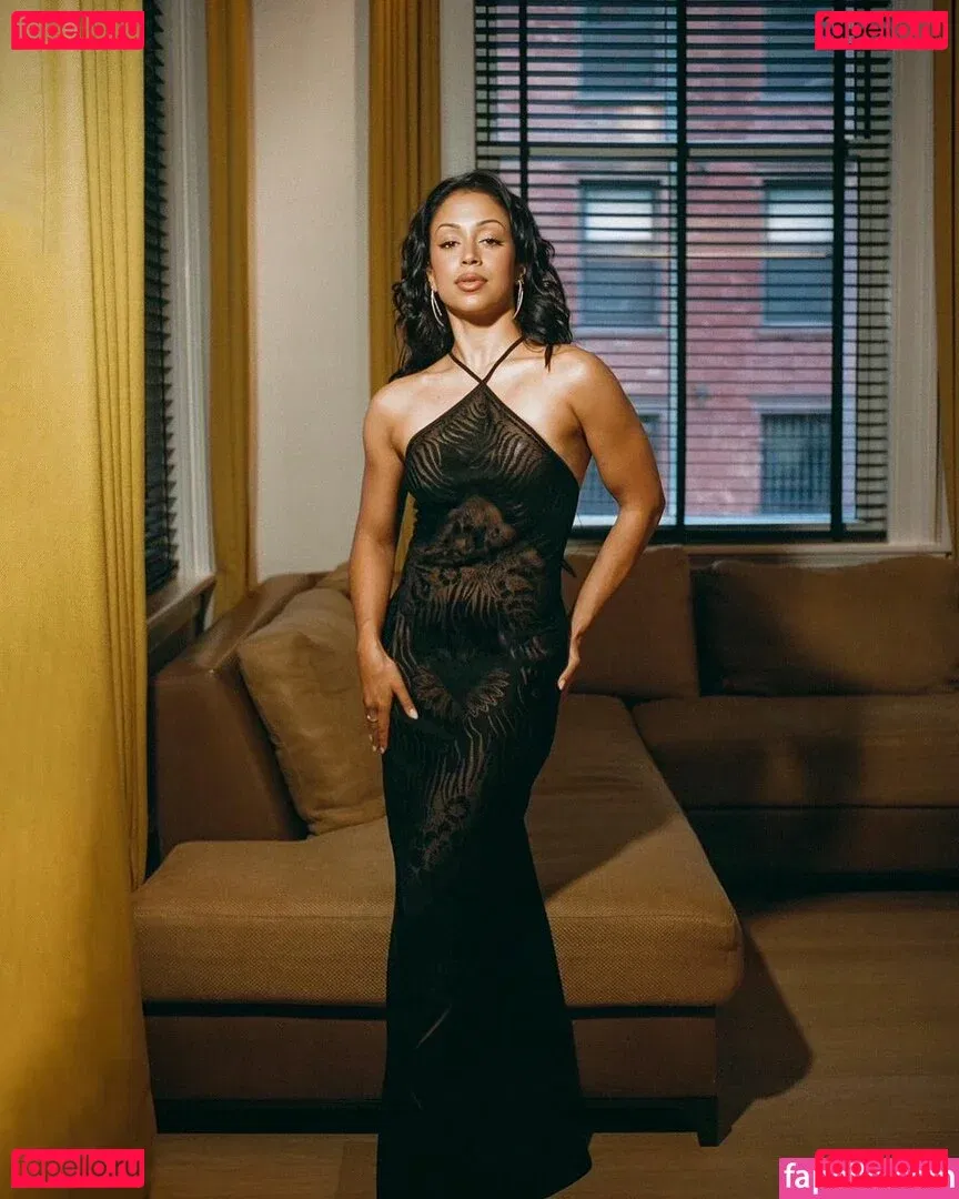 Liza Koshy Onlyfans Photo Gallery 