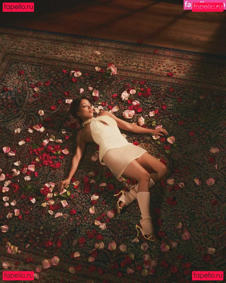 Liza Koshy Onlyfans Photo Gallery 