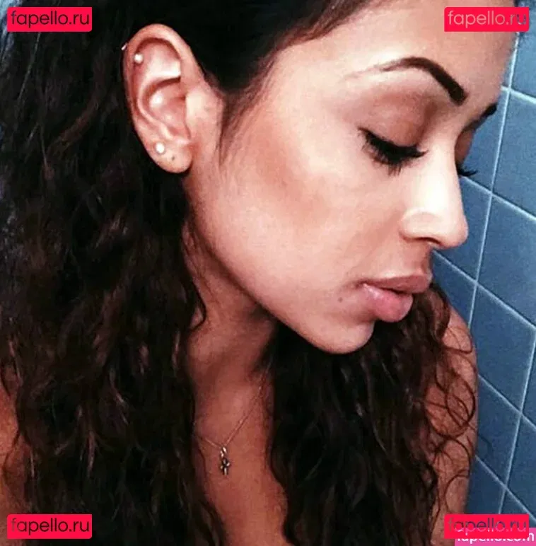 Liza Koshy Onlyfans Photo Gallery 