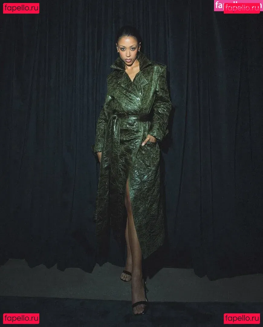 Liza Koshy Onlyfans Photo Gallery 