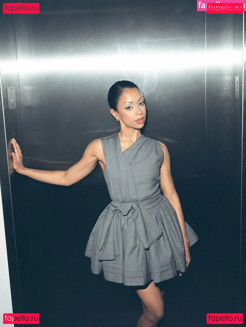 Liza Koshy Onlyfans Photo Gallery 