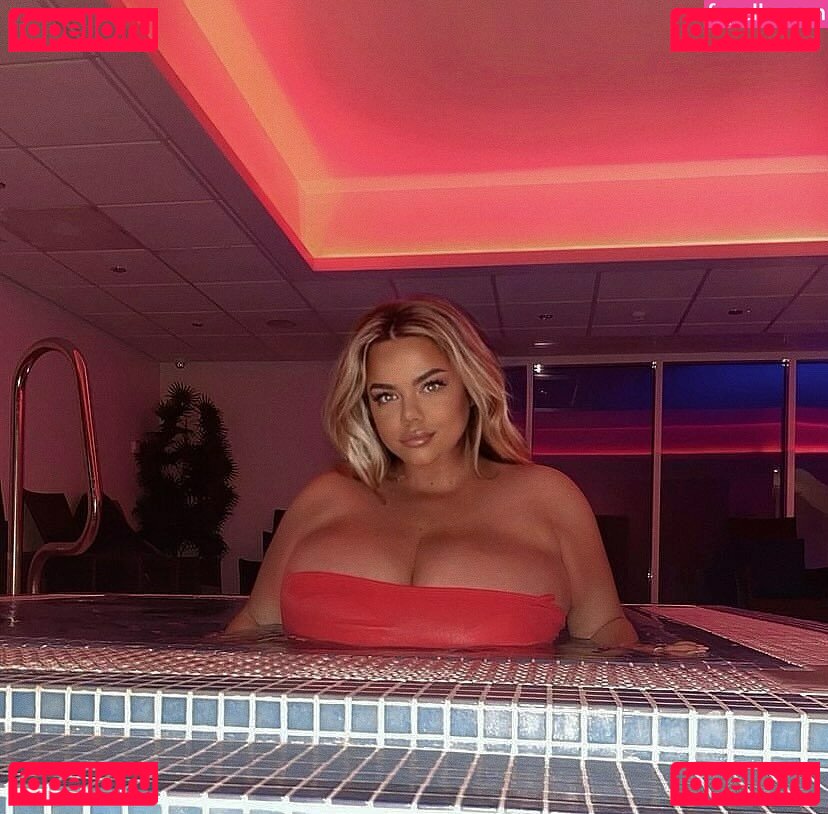 cescax / francescahayden / xbunny_rosex Onlyfans Photo Gallery 