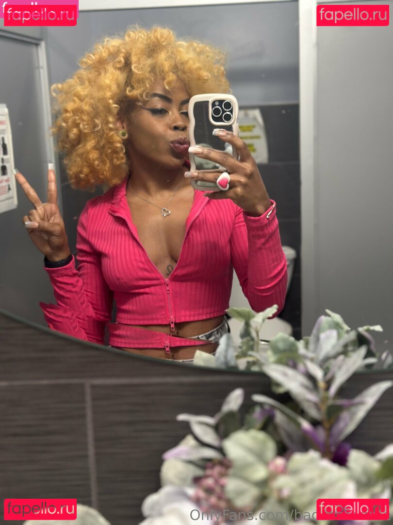 tineebadassfree Nude Onlyfans Photo 7