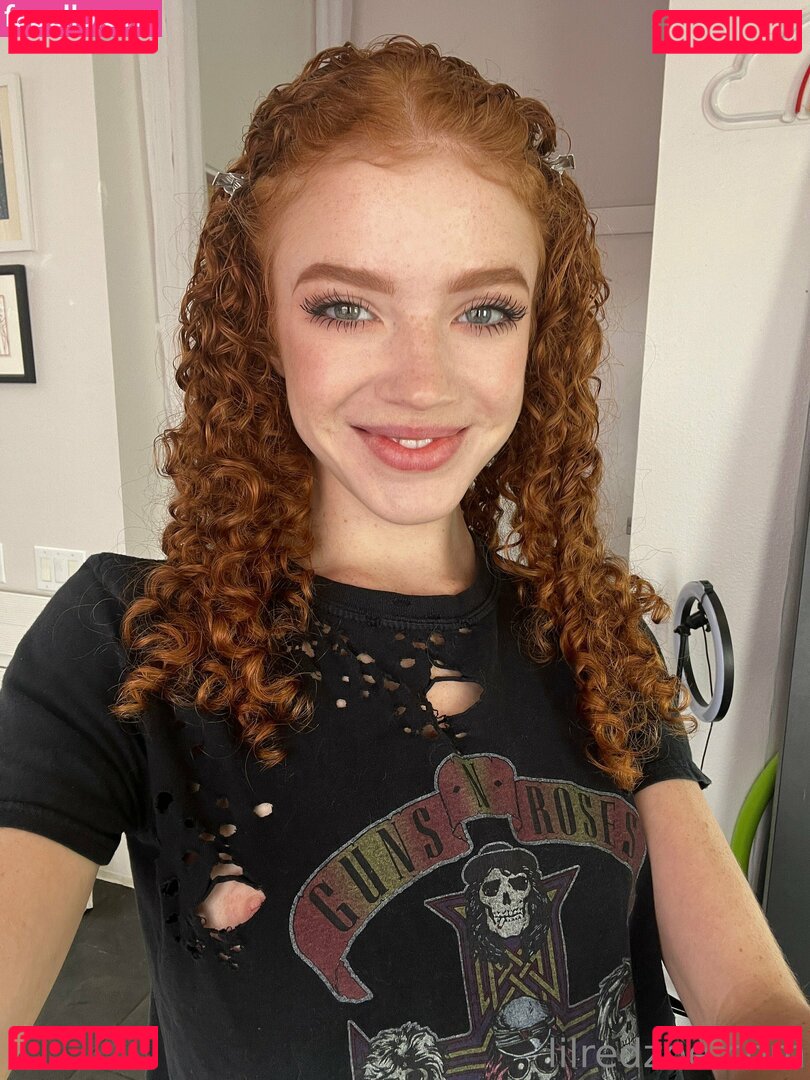 Zoe Canbebought / lilredzoe / zoelovesmith Nude Onlyfans Photo 16