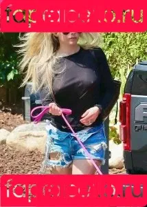 Avril Lavigne Onlyfans Photo Gallery 