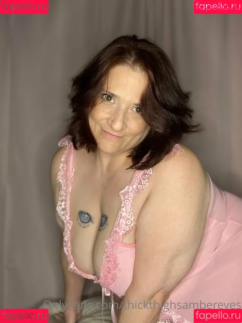 thickthighsambereyes Onlyfans Photo Gallery 
