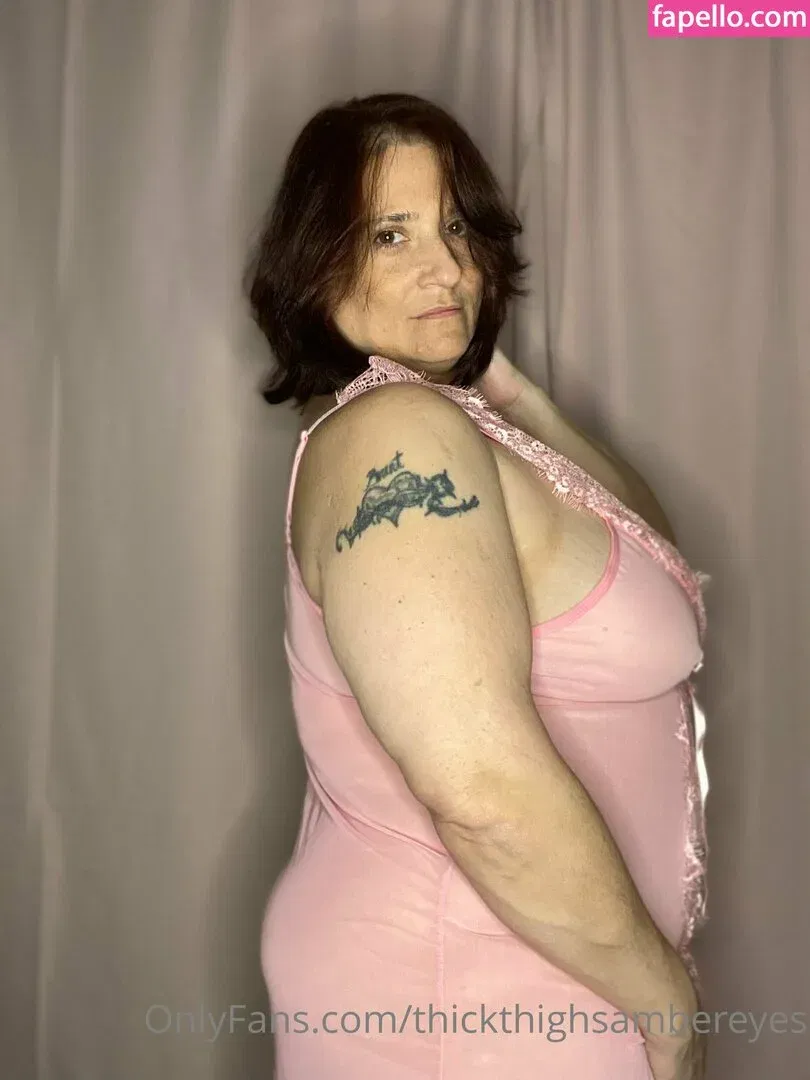 thickthighsambereyes Onlyfans Photo Gallery 