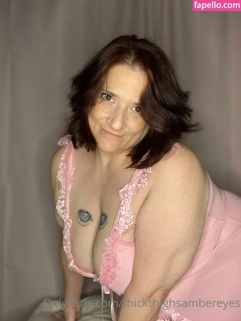thickthighsambereyes Onlyfans Photo Gallery 