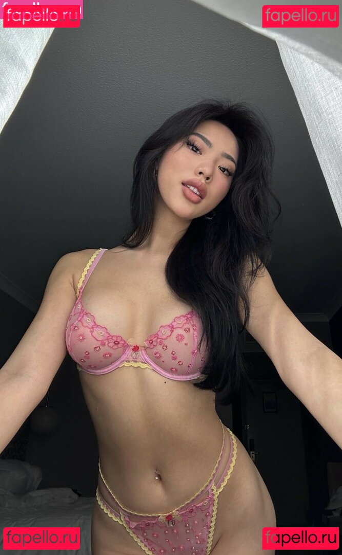 Amberly yang / Bbyambi / ambi_baby / ambie Onlyfans Photo Gallery 